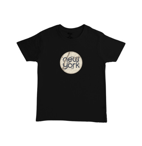 חולצה מודרנית עם עיצוב עירוני ניו יורק מינימליסטי